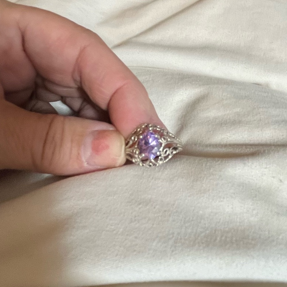 Sterling Silver Oval Lavender Cubic Zirconia Filigree Ring VINTAGE size 7